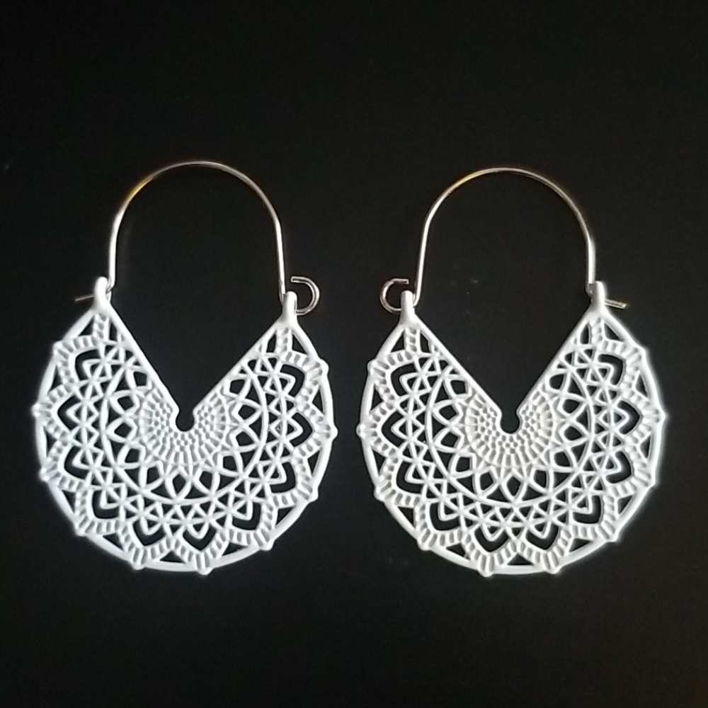 Boho Mandala Earrings (white)
